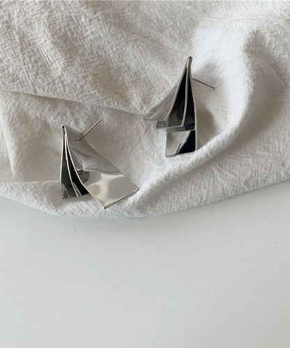 Niche Design Twisted Metal Sheet Earrings Geometric Simple